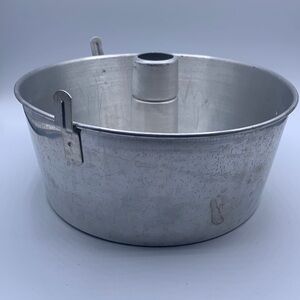 Vintage Aluminum Angel Food Cake Pan 10”